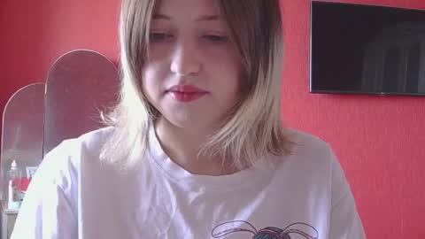 belovedmary online show from May 8, 8:42 am