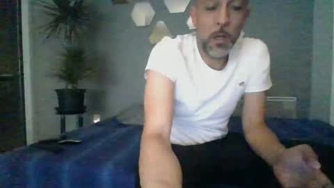 benbare13 online show from January 16, 8:14 pm