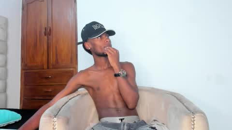    online show from October 24, 8:20 pm