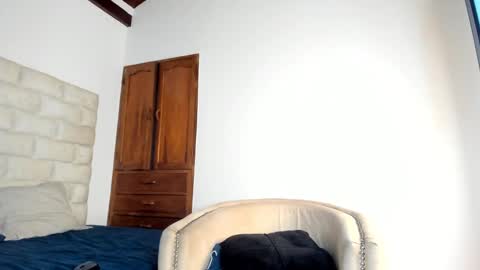    online show from September 22, 8:46 pm