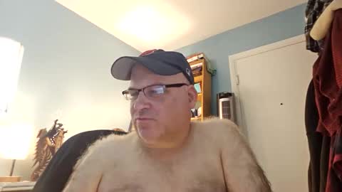 Bendavewill online show from May 21, 6:42 am