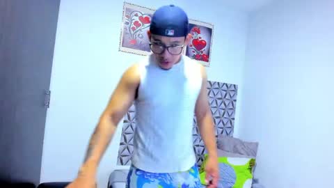 Benjamin online show from April 14, 3:10 am