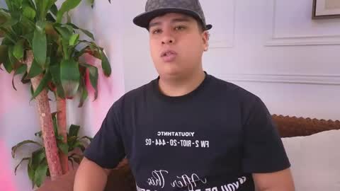 bennett_alejoo online show from April 13, 6:56 pm