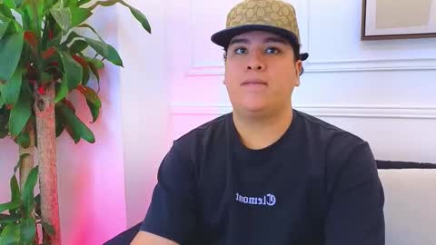 bennett_alejoo online show from March 5, 7:12 pm