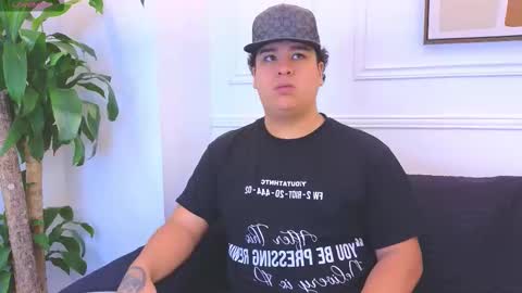 bennett_alejoo online show from February 17, 6:51 pm