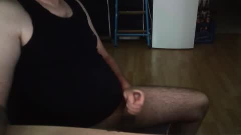 Snapshot of benny220741 chatting on October 8, 9:26 am benny220741 online show from October 8, 9:26 am