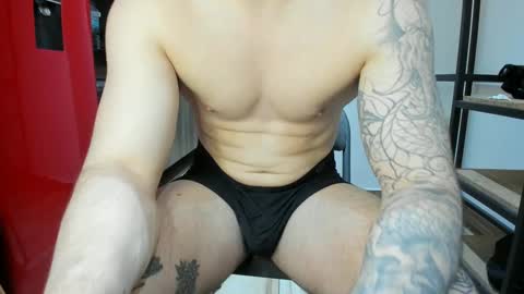 Snapshot of benthebodybuilder chatting on September 24, 12:17 am Ben Braxton online show from September 24, 12:17 am