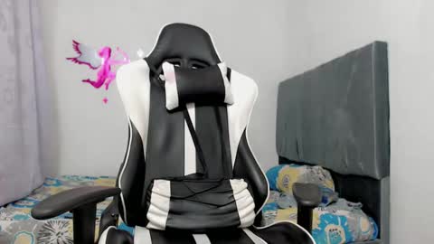 Bergon77 online show from February 26, 5:44 am