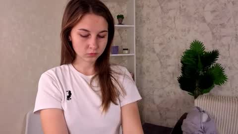 Bella online show from October 7, 3:46 am