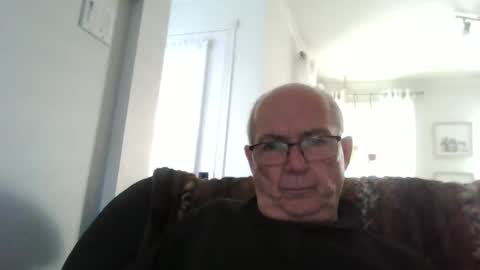 bernard1102 online show from May 20, 11:00 pm