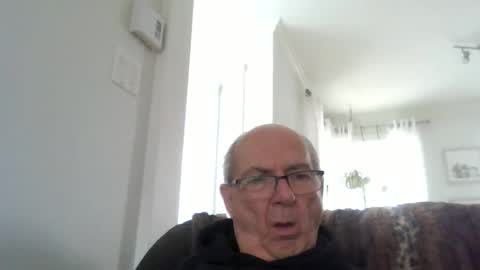 bernard1102 online show from May 14, 1:53 pm