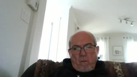 bernard1102 online show from September 14, 1:34 pm