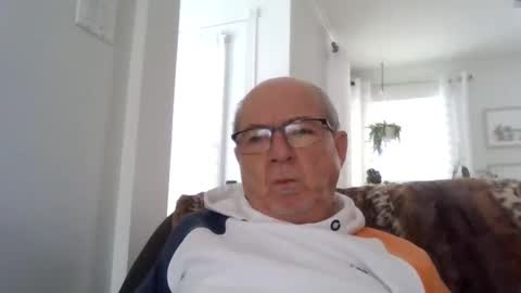 bernard1102 online show from January 27, 2:02 pm