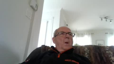 bernard1102 online show from May 15, 2:02 pm