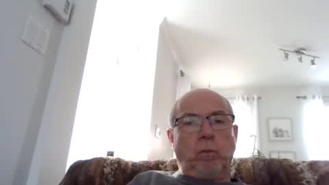 bernard1102 online show from February 4, 5:12 pm