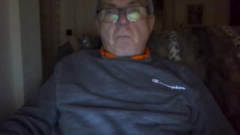 bernard1102 online show from January 8, 2:57 am