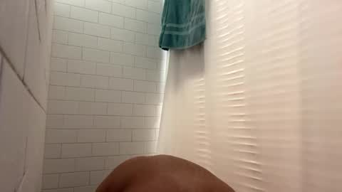 Snapshot of berriess_ chatting on December 5, 10:17 am berriess_ online show from December 5, 10:17 am