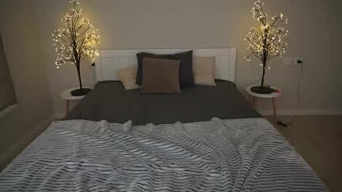 Violette online show from September 23, 1:49 pm