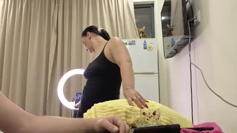 best_ass2000 online show from May 14, 9:02 pm