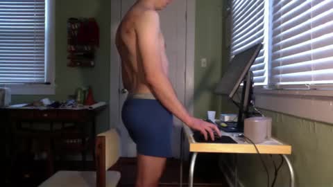 Snapshot of best_triam chatting on February 9, 10:00 pm best_triam online show from February 9, 10:00 pm