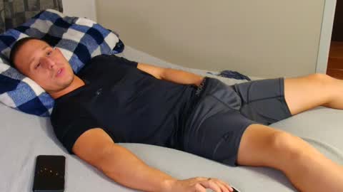 twitter zack1fisher online show from February 25, 3:52 am