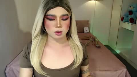 bestgirljulia online show from October 14, 7:44 am