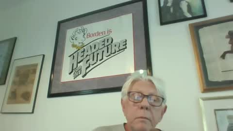 Snapshot of bestshot1951 chatting on September 10, 2:40 pm bestshot1951 online show from September 10, 2:40 pm