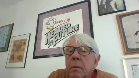 Snapshot of bestshot1951 chatting on October 16, 2:06 pm bestshot1951 online show from October 16, 2:06 pm