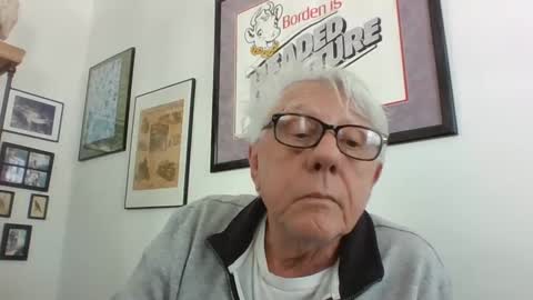 Snapshot of bestshot1951 chatting on January 14, 3:57 pm bestshot1951 online show from January 14, 3:57 pm