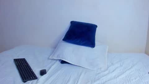 Snapshot of bestwayto_jerk chatting on October 20, 5:23 am ZYLITH online show from October 20, 5:23 am