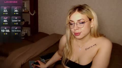 bethflatcher online show from October 5, 12:24 pm