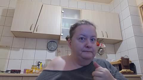 bethnorth online show from December 18, 2:29 am