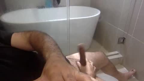 Virtual Gentleman online show from November 17, 1:57 pm