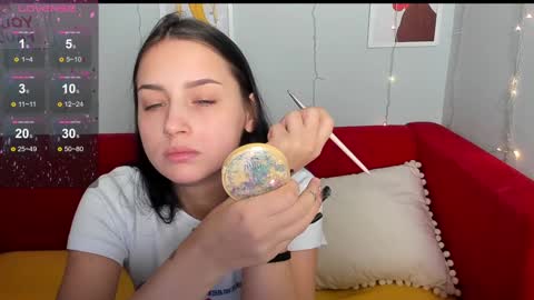 Betty ONLINE EVERYDAY 5am- 2 GTM online show from December 26, 2:12 am