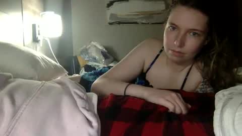 betterwhenitsrough69 online show from April 15, 5:44 am