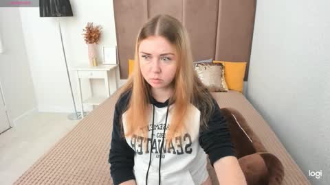 Snapshot of bettyurbane chatting on October 7, 5:03 am Mila Sweet online show from October 7, 5:03 am