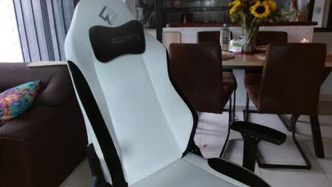 bibiana online show from February 21, 1:03 pm