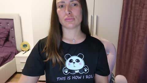   BeyonceDoll       Twitter DollBeyonce    online show from April 7, 6:54 pm