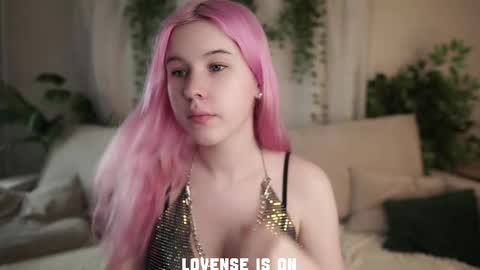 Eliz online show from December 5, 1:27 am