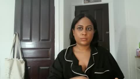 biancadoesitright online show from May 26, 4:40 am