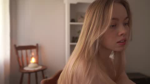 Snapshot of bibi_it_is chatting on February 9, 8:21 am Bibi online show from February 9, 8:21 am