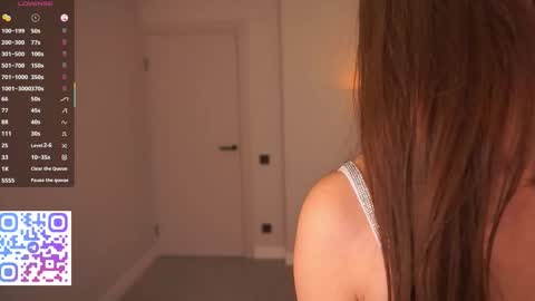 Ophelia online show from October 12, 6:21 pm