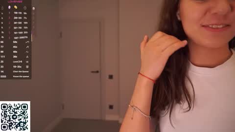 Ophelia online show from October 16, 6:18 pm