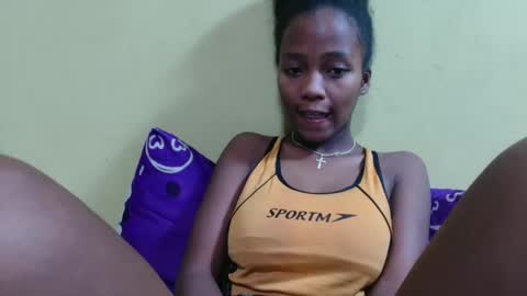 bienvenue987832 online show from April 15, 6:17 am