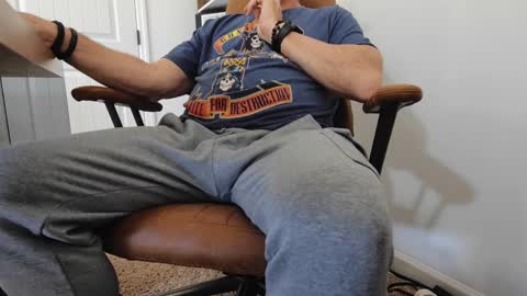 big8bi7 online show from February 26, 8:15 pm