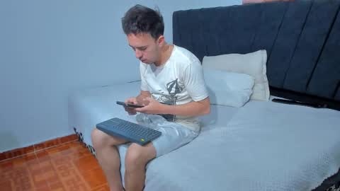 john and cris online show from October 12, 10:00 pm