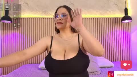 Tell me Sophia  online show from July 16, 9:07 pm