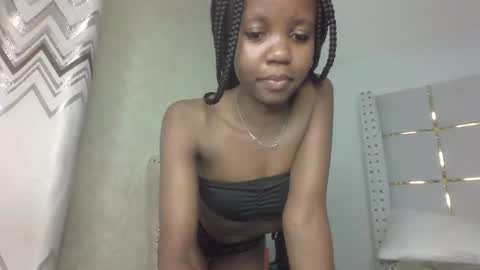 Snapshot of bigbaby004 chatting on September 24, 10:49 pm bigbaby004 online show from September 24, 10:49 pm