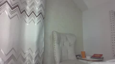 Snapshot of bigbaby004 chatting on October 2, 7:23 pm bigbaby004 online show from October 2, 7:23 pm