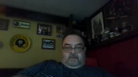 bigbear1971 online show from December 6, 5:38 pm